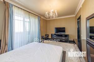 3-к квартира, вторичка, 100м2, 8/9 этаж