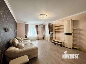 2-к квартира, вторичка, 72м2, 1/9 этаж