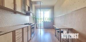 2-к квартира, вторичка, 66м2, 4/4 этаж