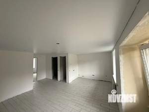 2-к квартира, вторичка, 61м2, 1/4 этаж