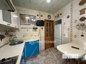 2-к квартира, вторичка, 40м2, 1/4 этаж