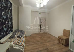 2-к квартира, вторичка, 50м2, 1/4 этаж