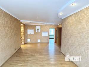 3-к квартира, вторичка, 100м2, 3/6 этаж