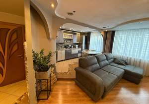 3-к квартира, вторичка, 90м2, 2/9 этаж