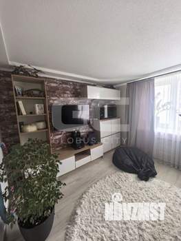 2-к квартира, вторичка, 63м2, 6/10 этаж