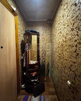 2-к квартира, вторичка, 53м2, 1/4 этаж