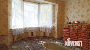 3-к квартира, вторичка, 74м2, 1/2 этаж