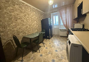 2-к квартира, вторичка, 61м2, 1/9 этаж