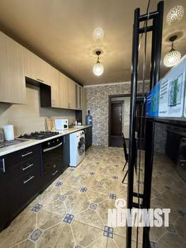 2-к квартира, вторичка, 61м2, 1/9 этаж