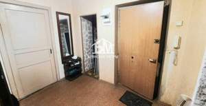 2-к квартира, вторичка, 52м2, 1/2 этаж