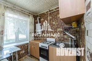 2-к квартира, вторичка, 43м2, 1/5 этаж