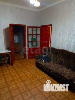 2-к квартира, вторичка, 38м2, 1/4 этаж
