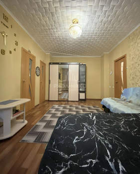 3-к квартира, вторичка, 53м2, 1/4 этаж