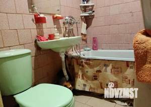 2-к квартира, вторичка, 41м2, 1/4 этаж