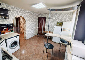 3-к квартира, вторичка, 87м2, 1/2 этаж