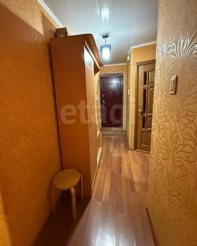 2-к квартира, вторичка, 63м2, 3/5 этаж