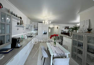 3-к квартира, вторичка, 113м2, 10/10 этаж