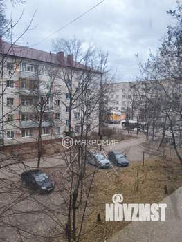 2-к квартира, вторичка, 42м2, 3/5 этаж