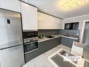 2-к квартира, вторичка, 60м2, 13/15 этаж