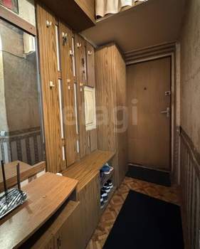 3-к квартира, вторичка, 55м2, 5/5 этаж