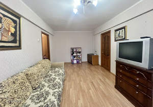 3-к квартира, вторичка, 58м2, 1/5 этаж