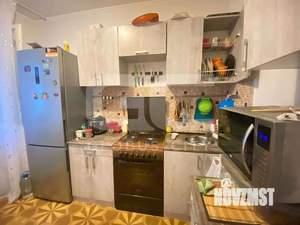 2-к квартира, вторичка, 60м2, 1/4 этаж