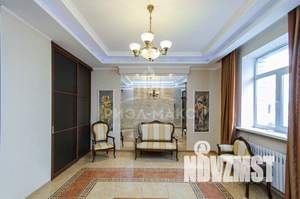 4-к квартира, вторичка, 295м2, 1/3 этаж