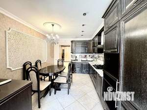 2-к квартира, вторичка, 72м2, 1/9 этаж