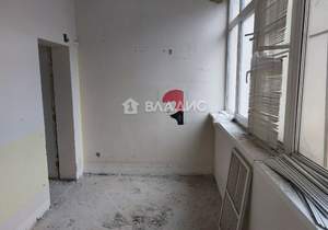 3-к квартира, вторичка, 120м2, 1/9 этаж