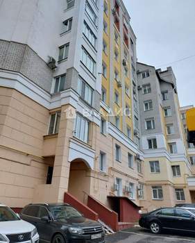 3-к квартира, вторичка, 120м2, 1/9 этаж