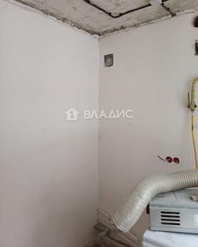 2-к квартира, вторичка, 32м2, 1/4 этаж