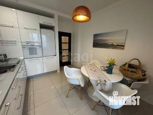 2-к квартира, вторичка, 77м2, 8/15 этаж