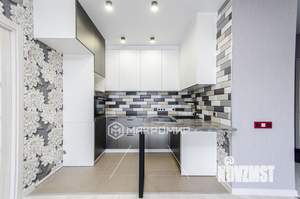 2-к квартира, вторичка, 61м2, 6/14 этаж