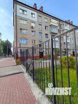 2-к квартира, вторичка, 43м2, 1/5 этаж