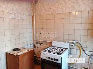 3-к квартира, вторичка, 43м2, 1/4 этаж