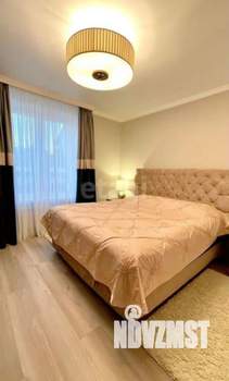 2-к квартира, вторичка, 73м2, 1/9 этаж