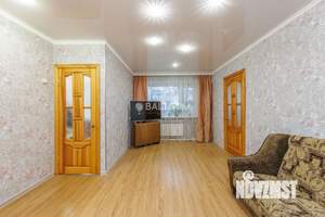 2-к квартира, вторичка, 44м2, 1/4 этаж