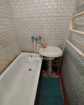 2-к квартира, вторичка, 45м2, 1/5 этаж