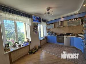 4-к квартира, вторичка, 178м2, 4/6 этаж