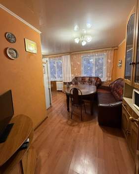2-к квартира, вторичка, 63м2, 3/5 этаж