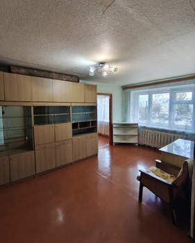 2-к квартира, вторичка, 45м2, 1/5 этаж