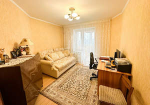 3-к квартира, вторичка, 90м2, 9/10 этаж