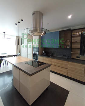 2-к квартира, вторичка, 92м2, 7/16 этаж