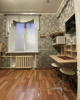 3-к квартира, вторичка, 53м2, 1/4 этаж