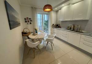 2-к квартира, вторичка, 77м2, 8/15 этаж