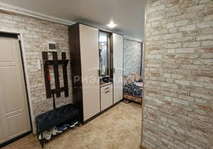 3-к квартира, вторичка, 58м2, 2/5 этаж