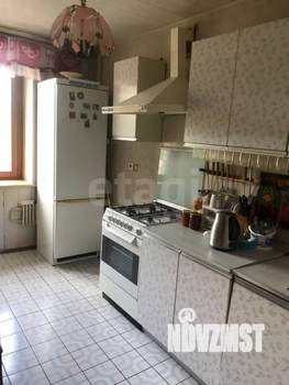 3-к квартира, вторичка, 62м2, 4/10 этаж