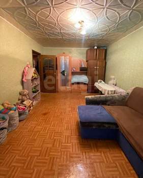 2-к квартира, вторичка, 43м2, 1/10 этаж