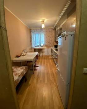 2-к квартира, вторичка, 43м2, 1/10 этаж