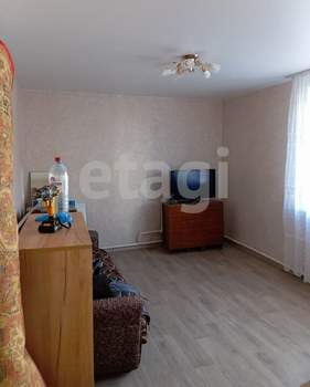 2-к квартира, вторичка, 42м2, 2/2 этаж